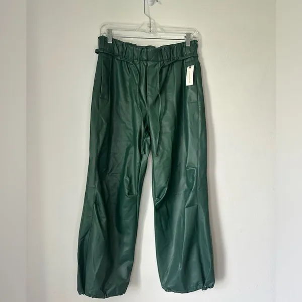 Anthropologie Pilcro Faux Leather Soft Parachute Pants Green Size S‎ NWT - Image 2