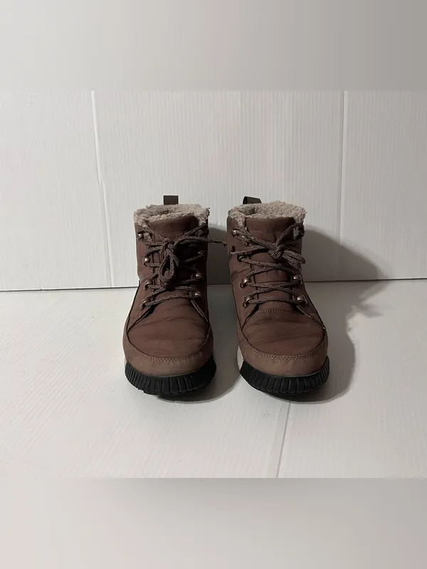 The North Face Sierra mid lace winter waterproof boots women’s size 9 - Image 3