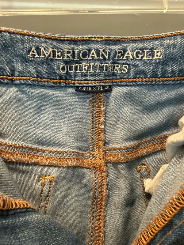 American Eagle Outfitters Light Wash Skinny Jeans - Image 3