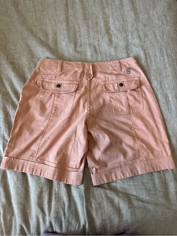 Aventura Women’s Pale Pink Cargo Hiking Shorts - Image 7