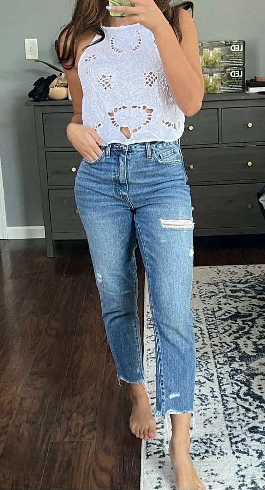 Distressed Jeans Size 27 - Image 2
