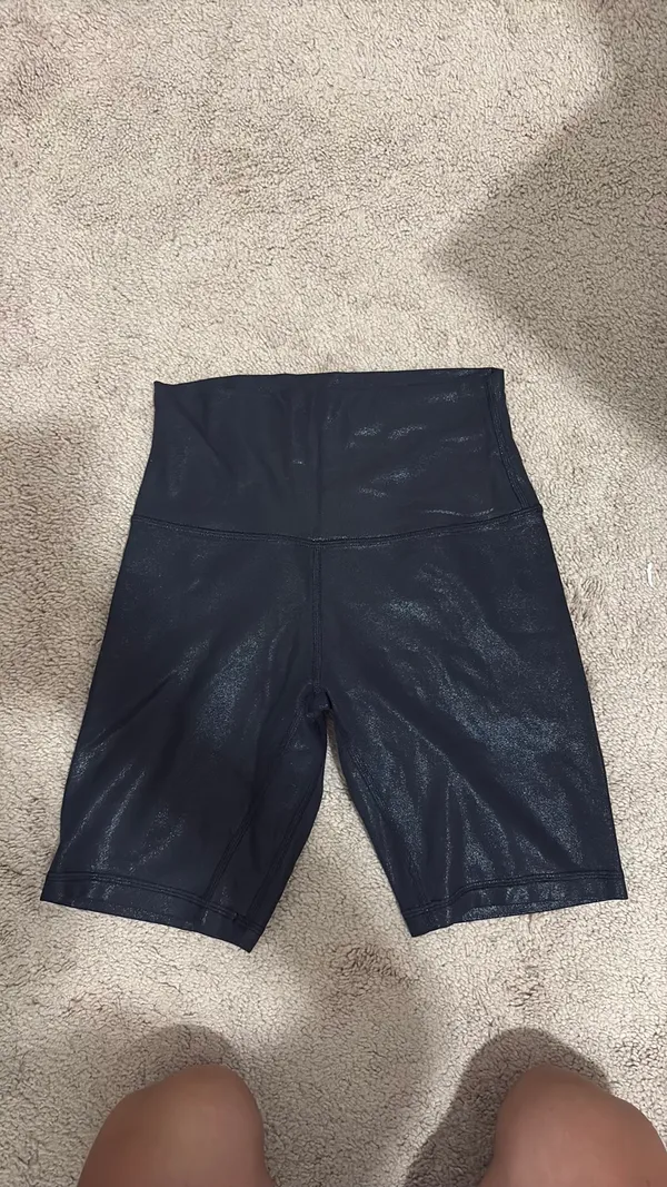 Lululemon Shine Align Shorts 8" - Image 2