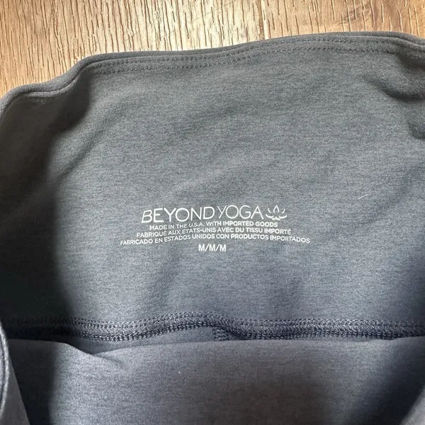 Beyond Yoga Spacedye Caught In The Midi High Waisted Leggings Size Medium‎ - Image 2
