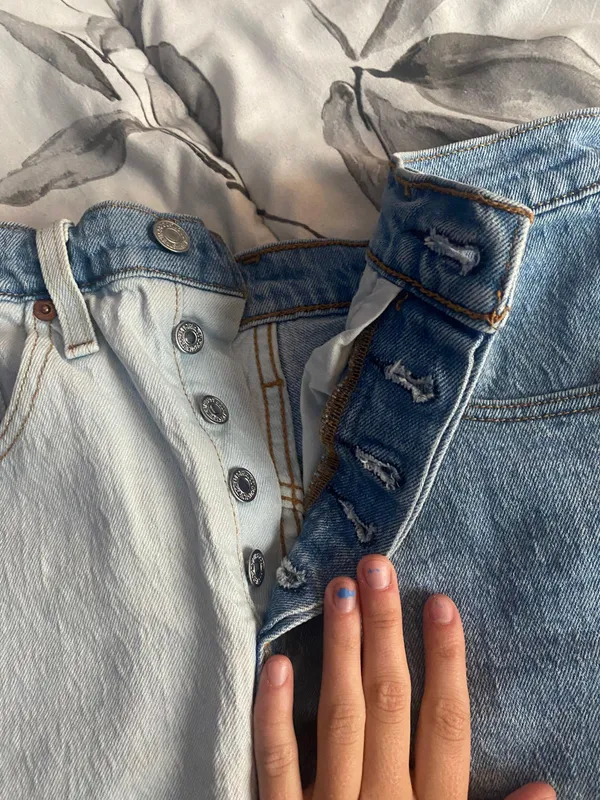 Levi's 501 Shorts - Image 3