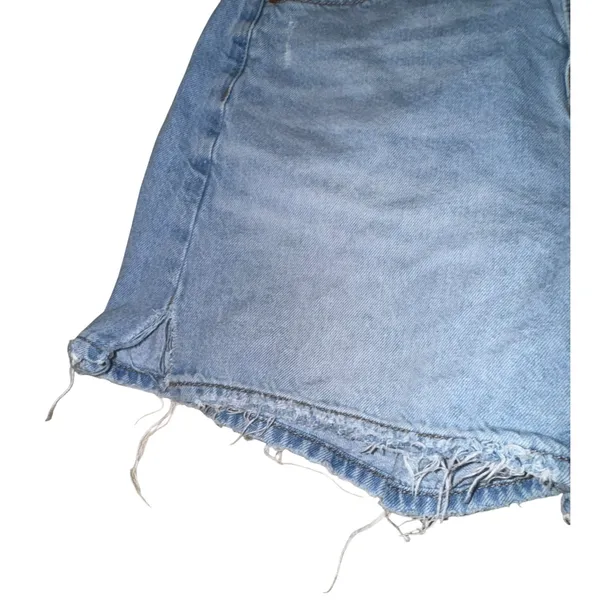 American Eagle High Rise‎ Baggy Shorts Size 26 Distressed Light Wash Spring Mom - Image 4