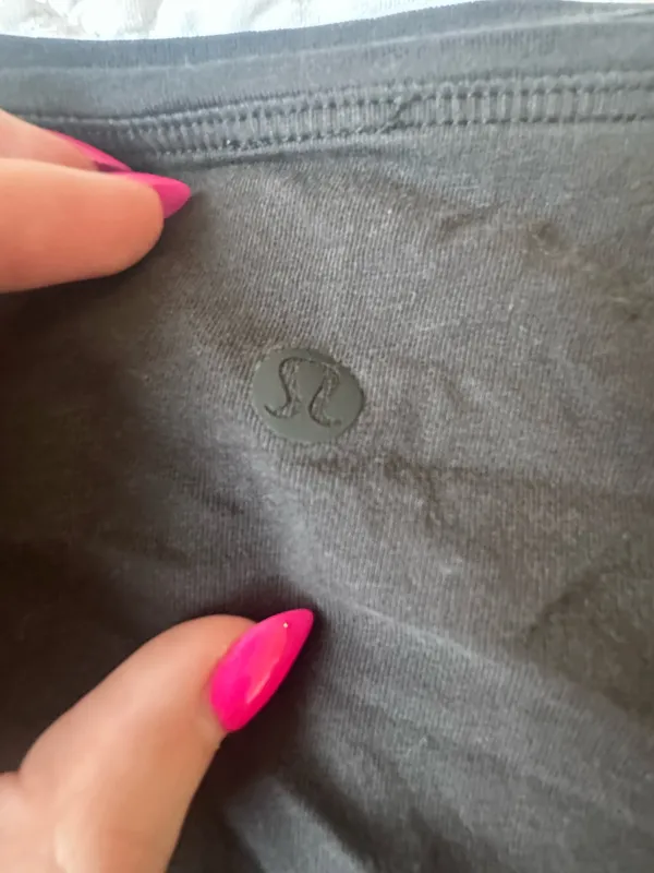 Lululemon Black Tee Short Sleeve  - Image 3