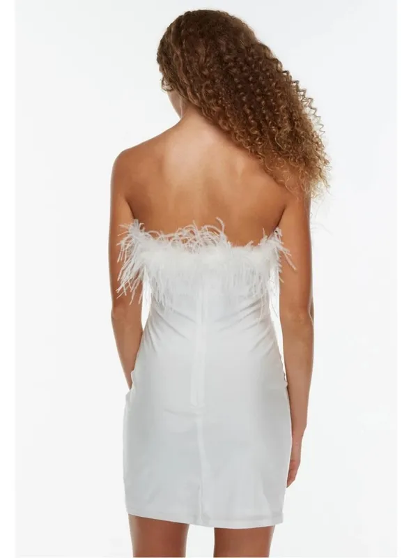 Alyce Paris 4524 White Feather Strapless Bodycon Mini Dress Size 00 Bridal Party - Image 2