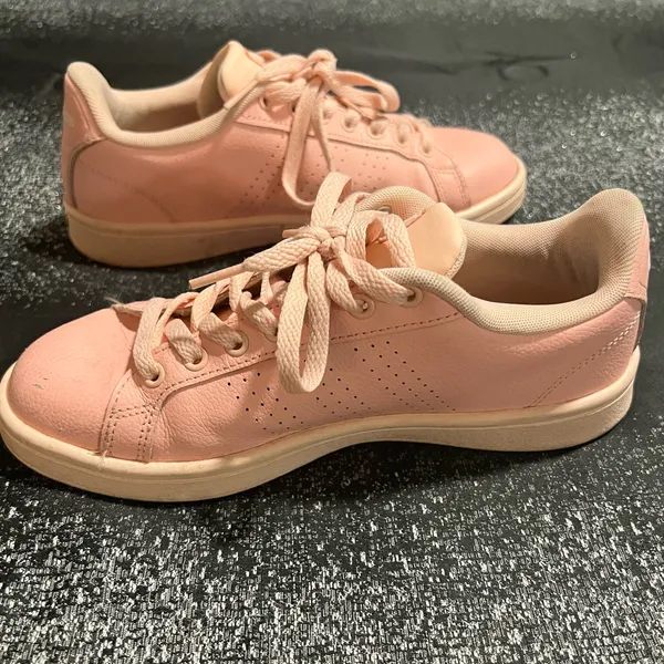 Womens sz7 Adidas Cloudfoam Advantage Pink Low Top Tennis Shoes - Image 4