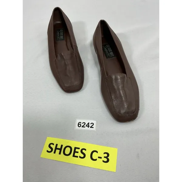 Womans Red Cross Shoes Comfort Fit Loafers Size 8.5 M Brown - Image 3