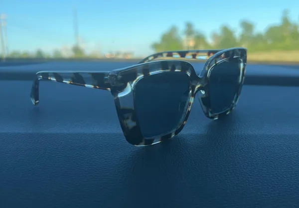 Sunglasses Brown - Image 3