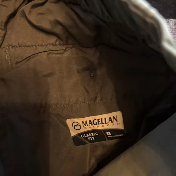 Magellan outdoors classic fit xs Olive Green Casual Shorts - Image 3