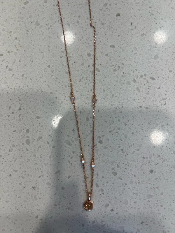 Kendra Scott Necklace - Image 3
