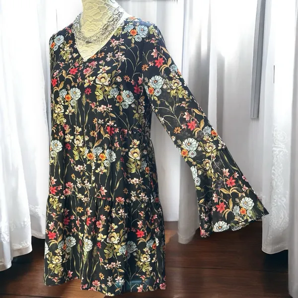 Altar'd State Floral Babydoll Mini Dress Black‎ V-Neck Bell Sleeve Small - Image 5