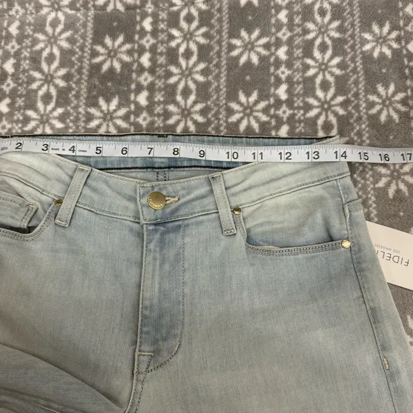 NWT Fidelity Coco Wide Leg Jeans Raw Hem Clearwater Blue‎ Size 26 Clean Girl - Image 10