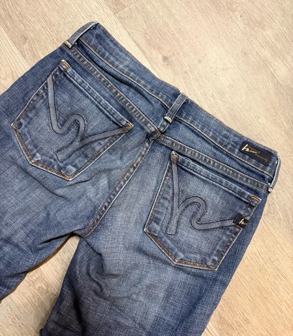 Citizens of humanity low waist cut off shorts - Image 7