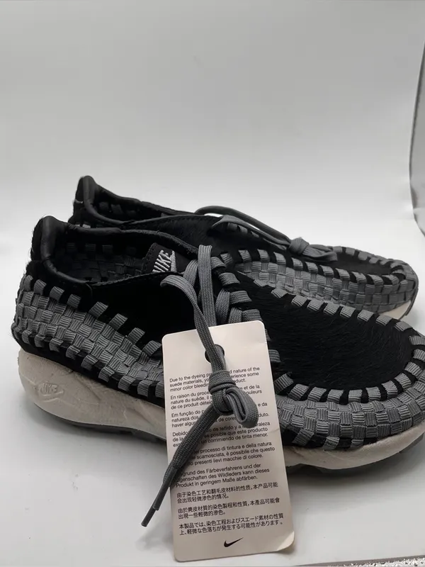 Nike Air Footscape Woven Black and Smoke Grey Nike Woven Slip-On Sneakers SZ5.5 - Image 2