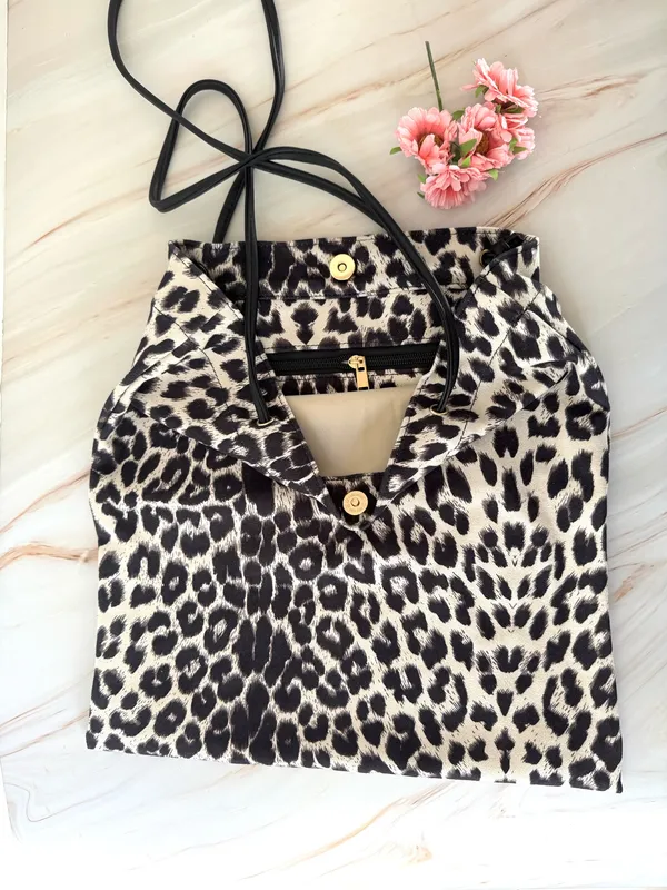 White Leopard Shoulder Bag - Image 4