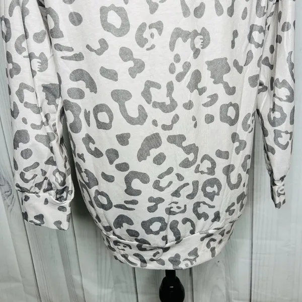 NWT Leo Rosi Womens Animal Print Pajama Sleepwear Set Sz S Gray Long Sleeve - Image 10