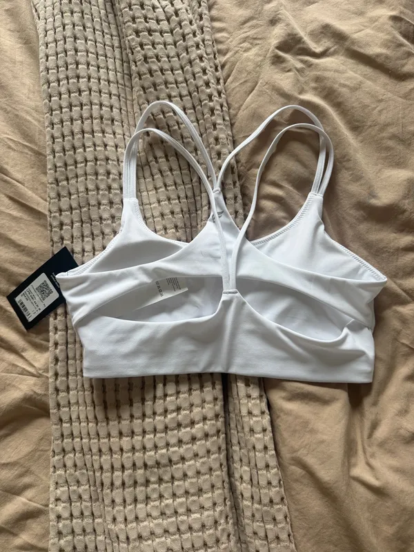 Fabletics White Sports Bra - Image 5