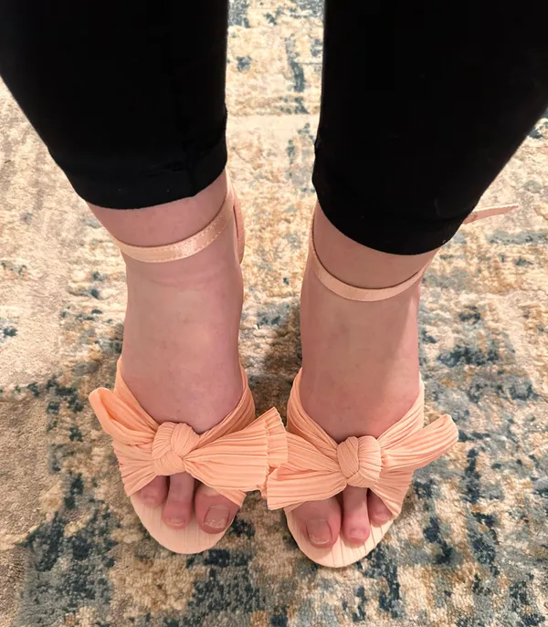 Pink bow heels Size 7.5 - Image 5