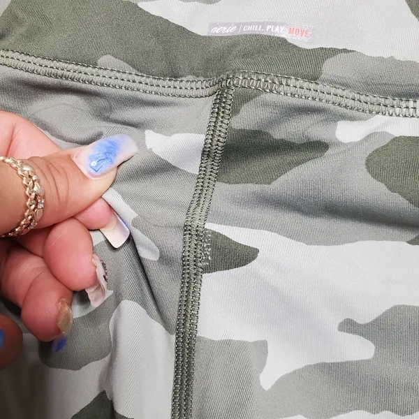 Aerie‎ Chill. Play. Move. Camo Green Leggings - Image 5