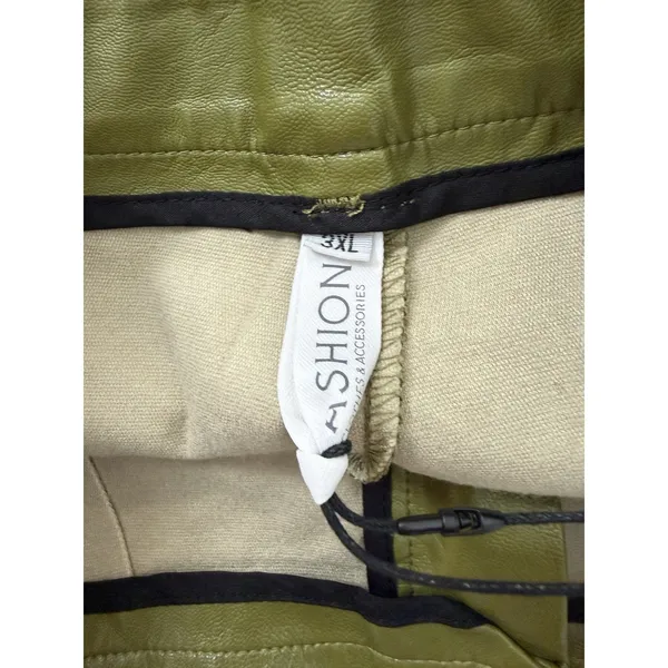 Women Faux Leather Shorts Olive Green High Waist Pleated Shorts Size 3XL NWT - Image 12