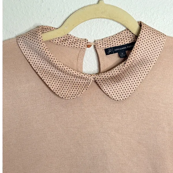 Adrianna Papell Knit Top Sz M Pink Polka Dot Peter Pan Collar Puff Sleeve Blouse - Image 2