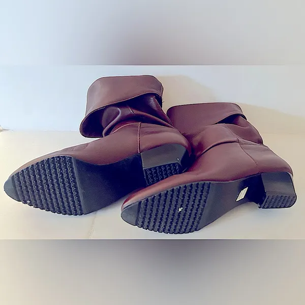 Women’s Burgundy Fold Down Mid Calf Faux Leather Block Heel Boots - Image 6