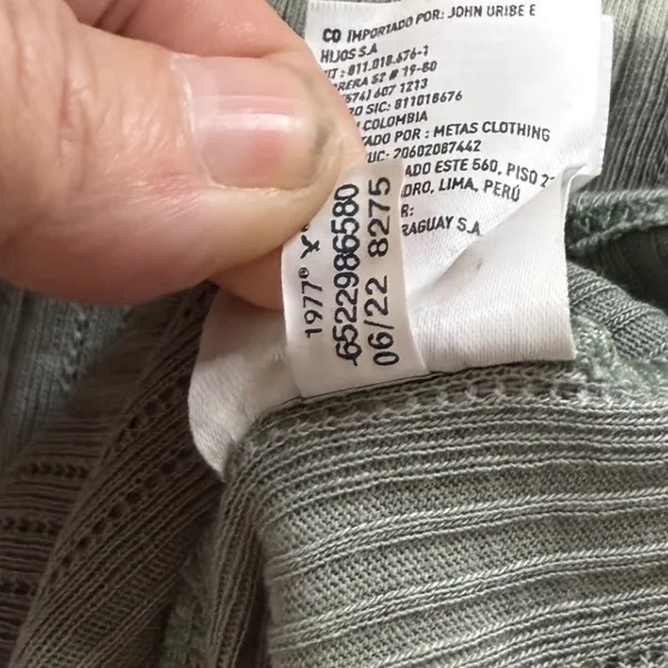 American Eagle Sage Green Ribbed V-Neck Henley Long Sleeve‎ Top Cutie Medium - Image 7