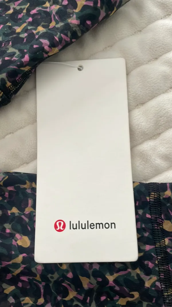 Lululemon Wunder Train HR Tight 28” leggings size 4 - Image 3