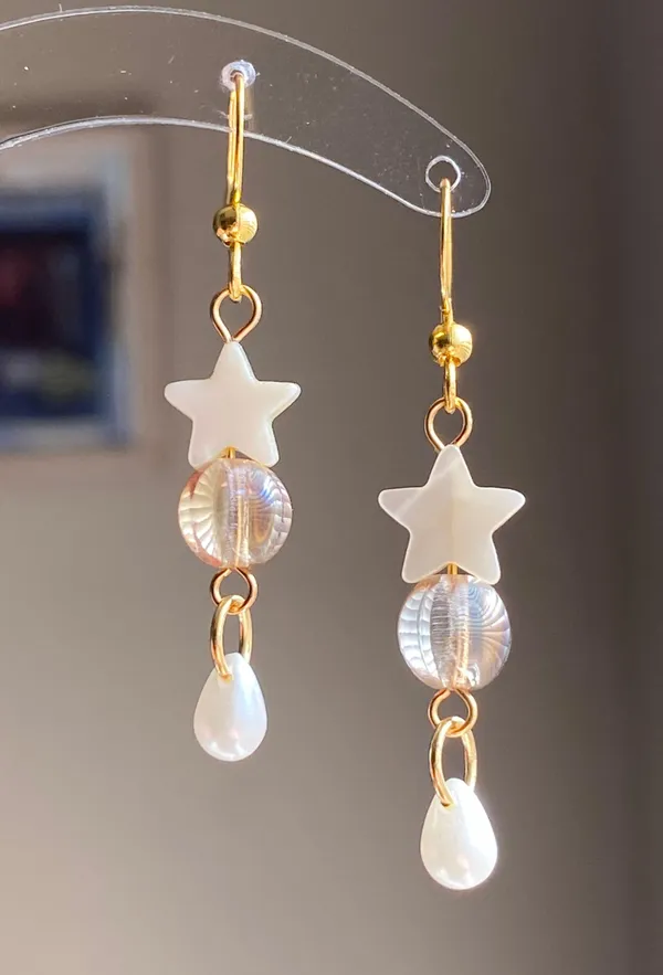 Handmade fairy whimsy star & teardrop dangle earrings🩵🌟 - Image 2
