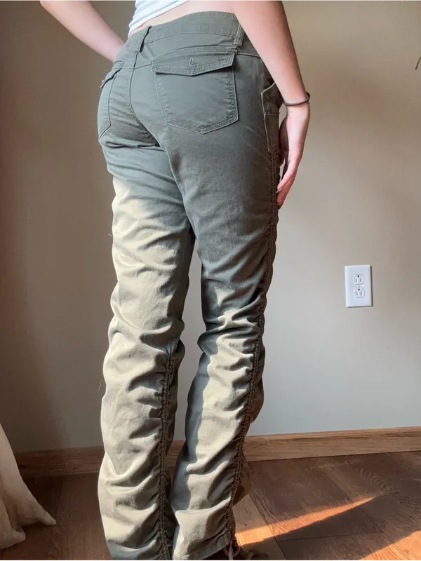 Rave Green Ruched Cargo Pants Size 6 - Image 7