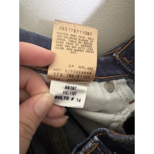 Vintage Y2K Mid rise Boot Cut 515 Levi’s Jeans Size 8 Long Dark Wash Flare - Image 7