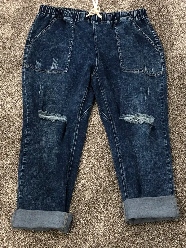 Metietila Distressed Jeans - Image 3