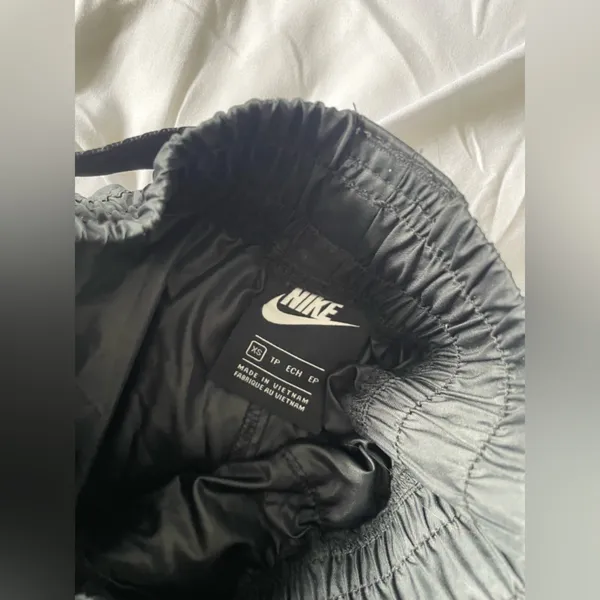 Nike Black Quilted Athletic Shorts - Image 2