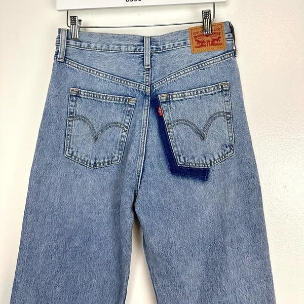 LEVI'S Ribcage High Rise Destructed Straight Jeans in Wash Haleys Comment US 28 - Image 12