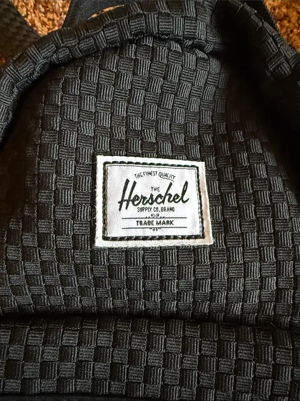 Herschel Supply Company Nova Mini 9L Quilted Brindle Backpack Black - Image 3