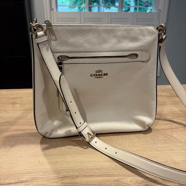 Coach Pebbled‎ Leather Crossbody Bag Chalk White Gold Hardware F29210 - Image 7