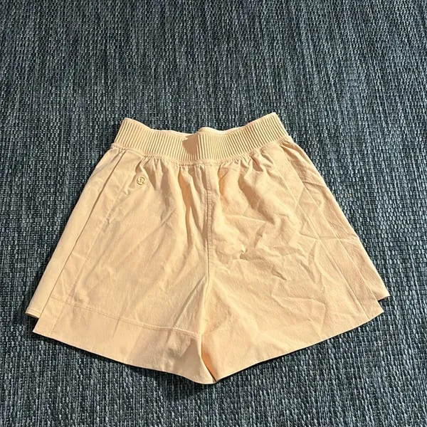 Stretch Woven Relaxed Fit High Rise Short 4" Size XS - Image 2