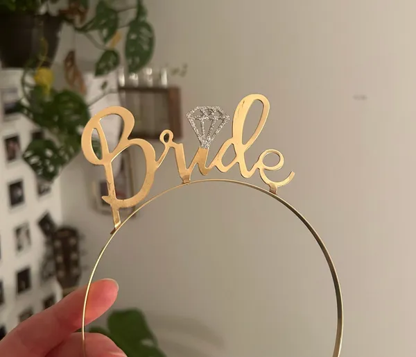Gold sparkly bride headband - Image 2
