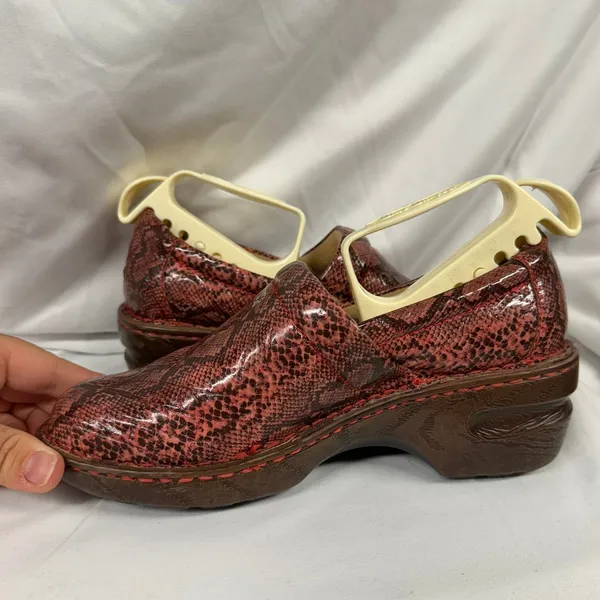 b.o.c NEW Women's Pink and‎ Brown Leather Embossed Slip On Chunky Clogs Sz 7 - Image 7