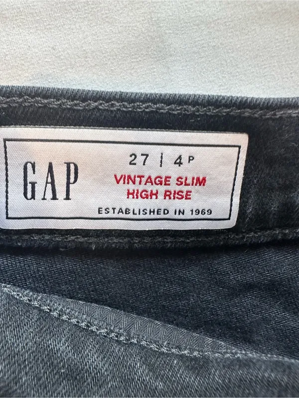 GAP Black Cropped Frayed Hem Jeans - Image 5