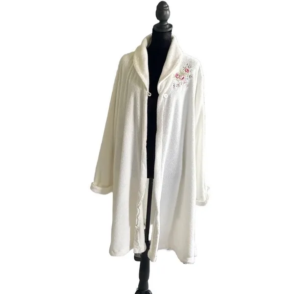 Aria White Terrycloth Robe Muumuu Floral Embroidered XL Grandmacore Cottagecore - Image 4