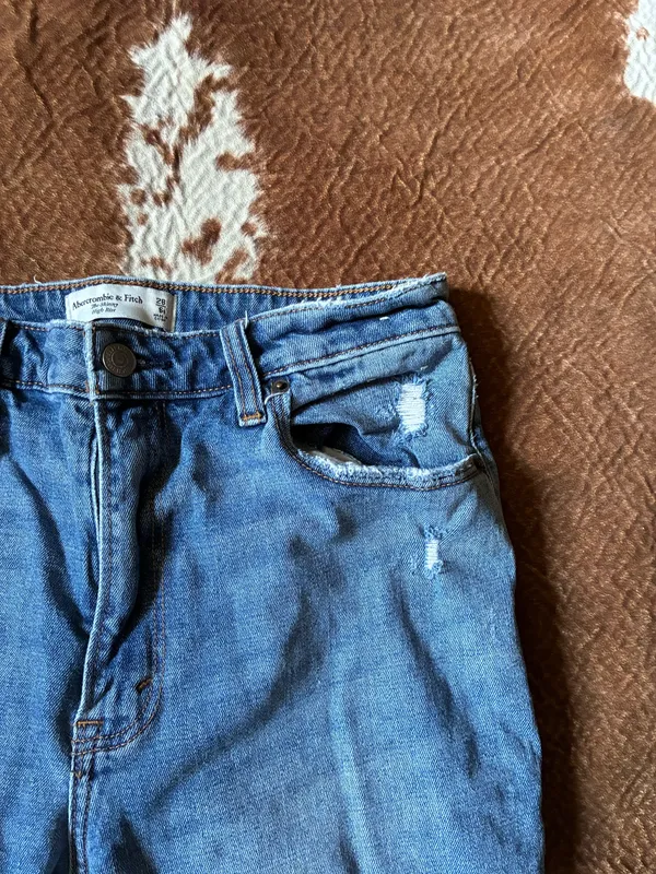 Abercrombie and Fitch the skinny high rise jeans size 28/6s curve love - Image 2