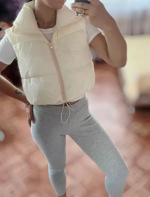 White xs puffer zip crop warm vest Nwot draw string sexy - Image 2