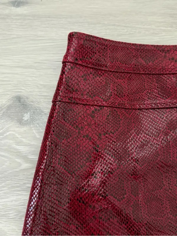 NWOT ZARA FAUX Leather red snake print mini skirt - Image 3