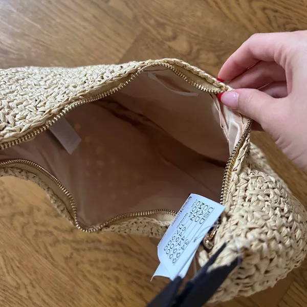 Crochet Beach Bag - Image 4
