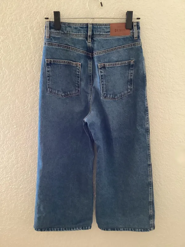 Sézane Blue Denim Cropped Ankle Jeans - Image 2