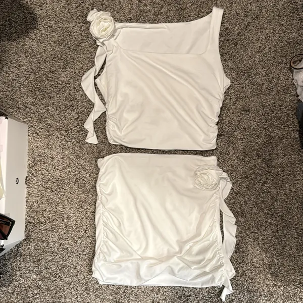 Amazon White Two-Piece Ruched Crop Top and Mini Skirt Set - Image 3