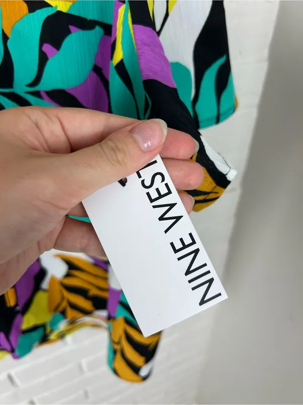 NWT Nine West Colorful Patterned Short Sleeve Blouse Size XL - Image 8